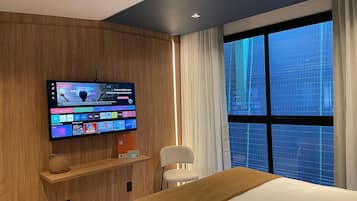 Acesso à internet, roupa de cama