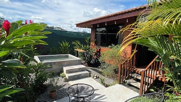 Panoramic Cabin, Mountain View | Terrace/patio