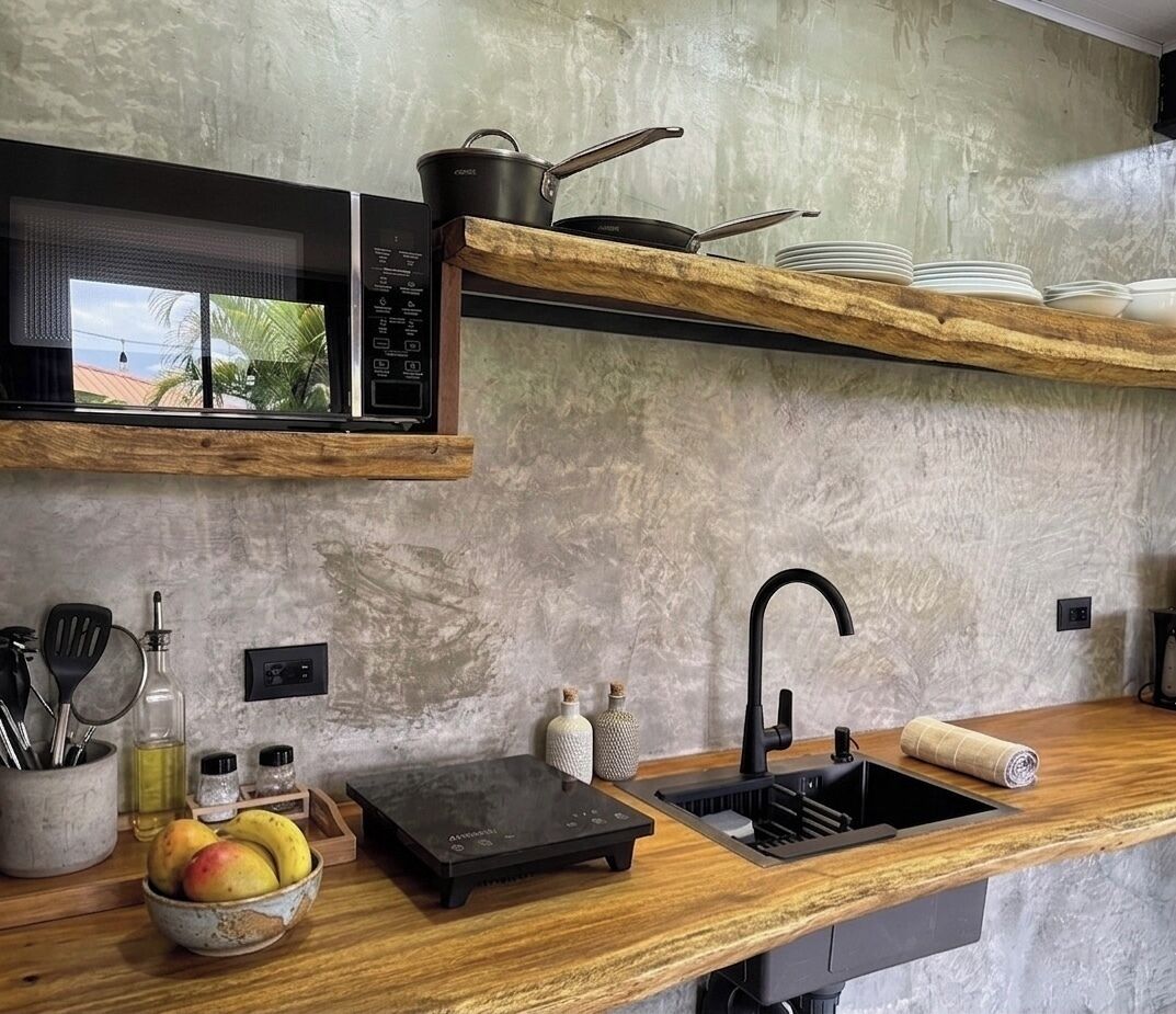 Cabaña romántica | Cocina privada | Frigobar y utensilios de cocina 