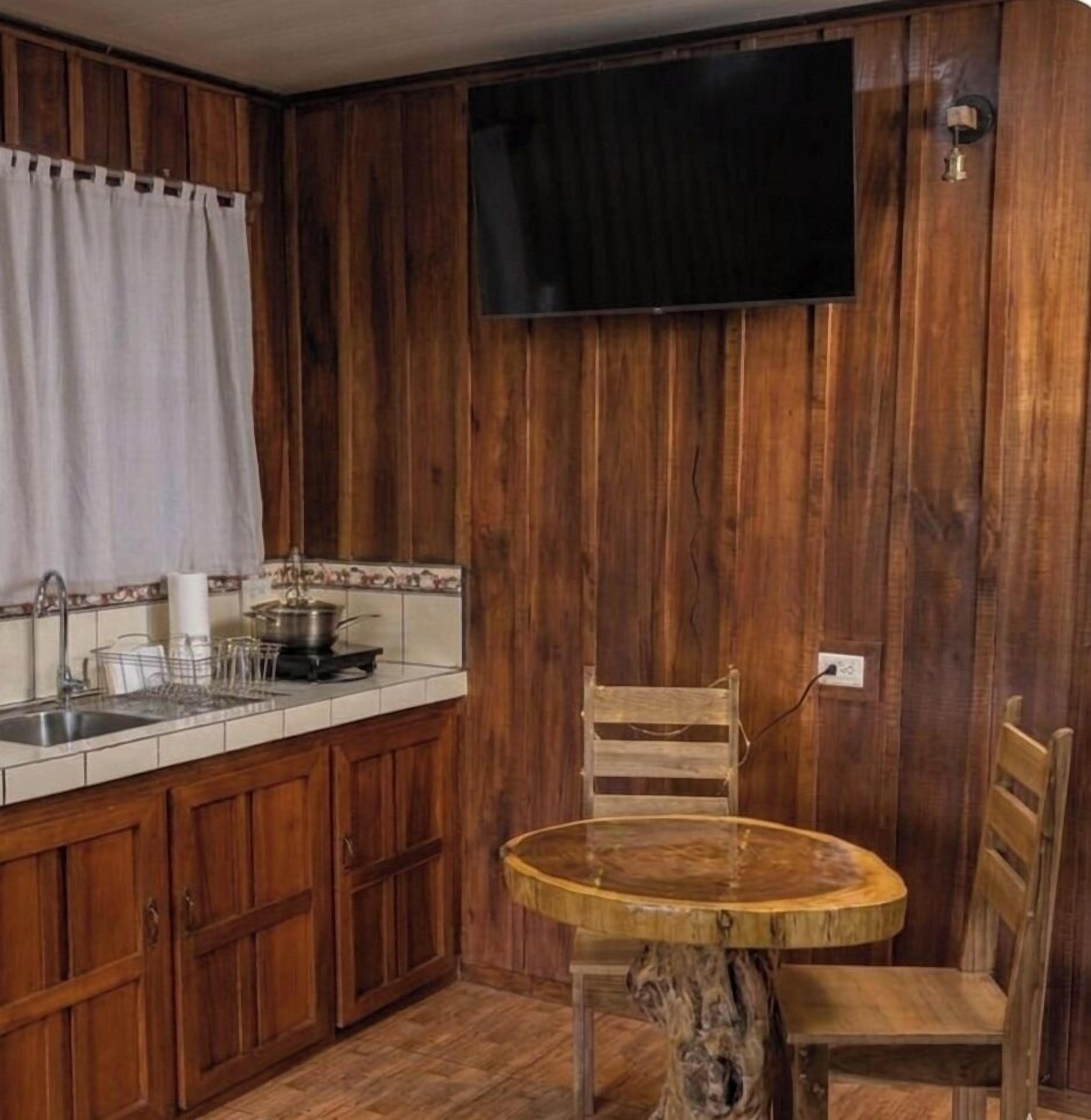 Cabana panorâmico, vista para a montanha | Opções para refeição no quarto