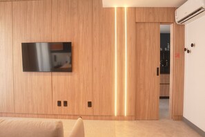 Interior - Studio Completo 53m² - No Centro e com cozinha (Florianópolis)