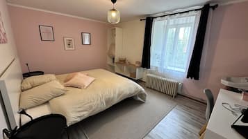 2 bedrooms, iron/ironing board, travel crib, WiFi