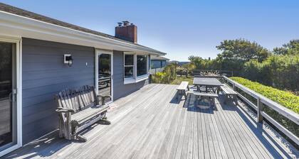 Delightful 4-bedroom house with VIEW in Montauk! LOCATION, LOCATION, LOCATION!!!
