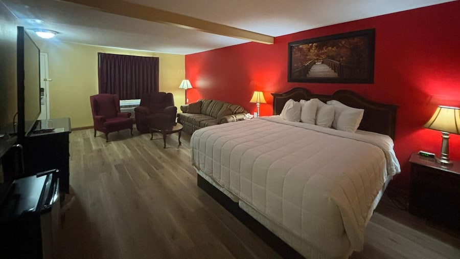 Economy Inn & Suites