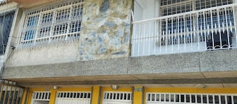 Apartment 2 bedrooms+sofacama+flat screen tv+Netflix+wifi