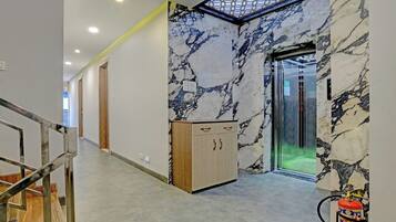 Kawasan tempat duduk lobi