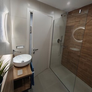 風筒、坐浴桶、番梘、廁紙