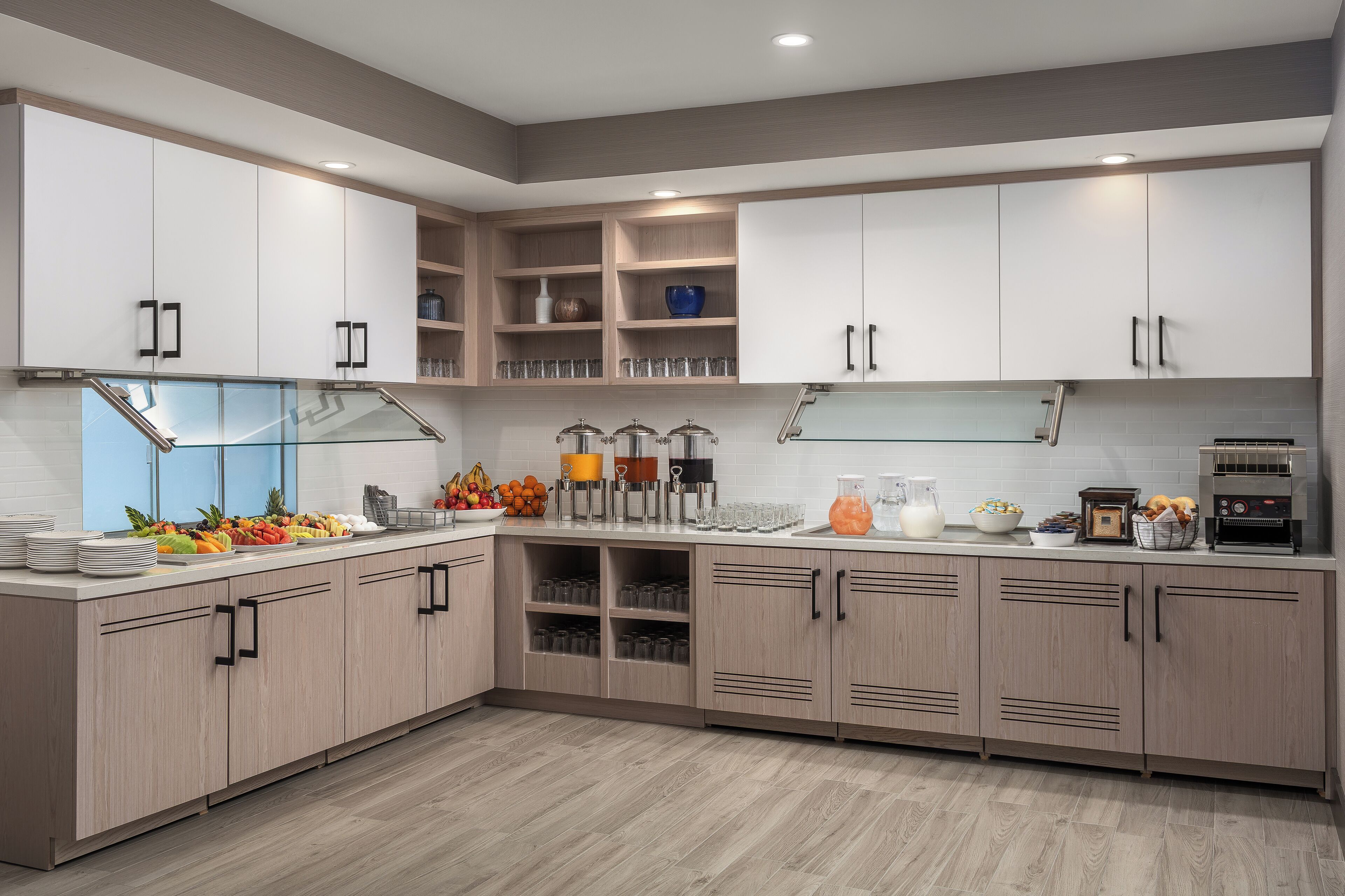 Daily buffet breakfast (CAD 11 per person)