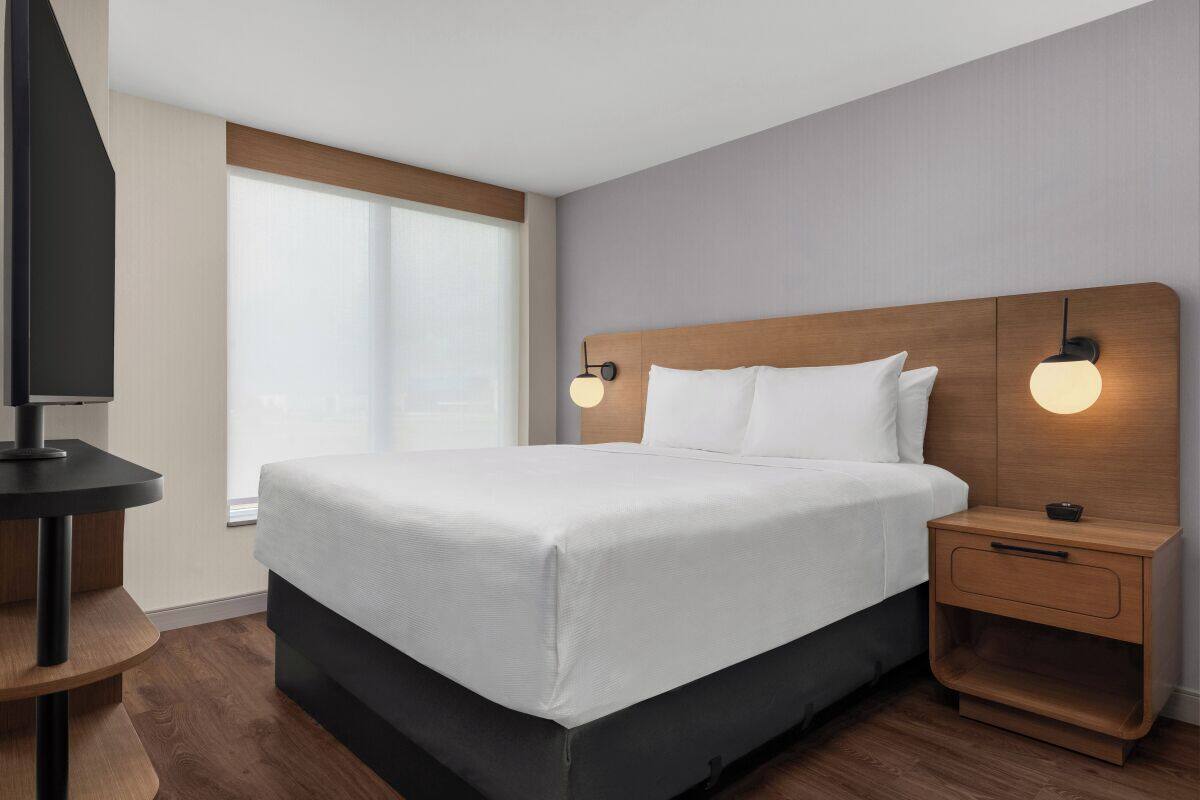 Memory foam beds, in-room safe, desk, laptop workspace
