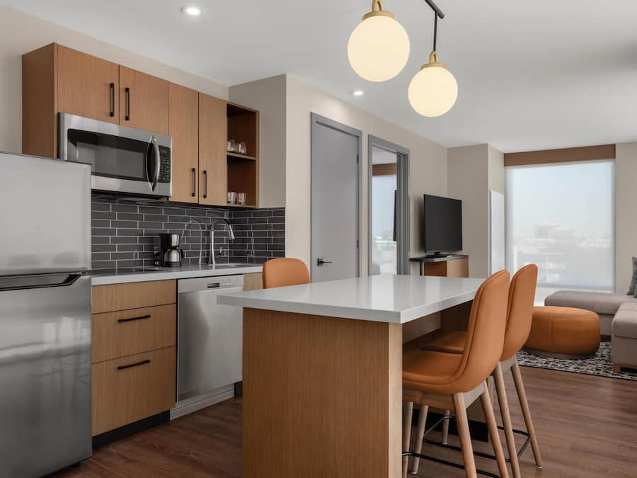 Memory foam beds, minibar, in-room safe, desk