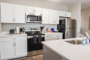 Private kitchen - #32 - Stylish 1BR/1BA Apartment for Long-term Stays (Chelsea)