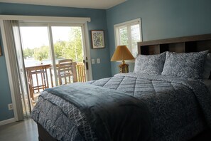 2 bedrooms, desk, free WiFi, bed sheets -  Escape to a cozy cottage on Ausable Lake, in Lupton, Michigan! (Lupton)