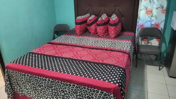 1 bedroom, iron/ironing board, WiFi