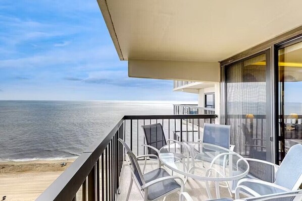Outdoor dining - New for 2025! Sea Watch 1801 offers stunning ocean views! 3 Pools, Sleeps 7 (Ocean City)