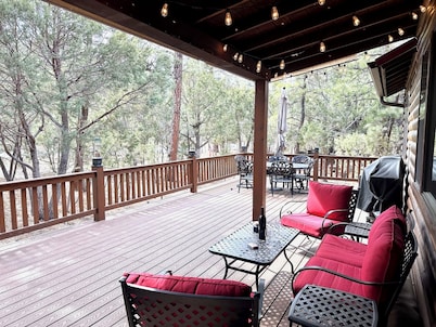 Private 3-bedroom Cabin in charming Show Low within Torreon