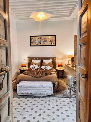 Coffres-forts dans les chambres, rideaux occultants