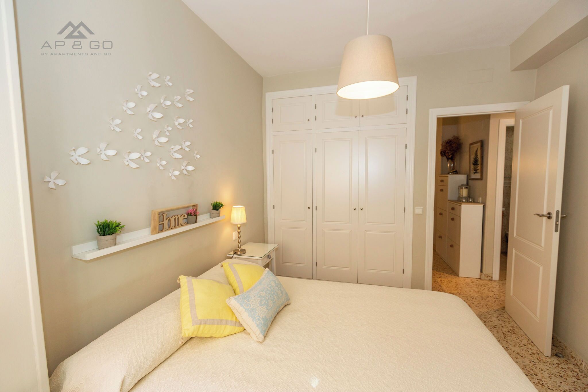 3 dormitorios, tabla de planchar con plancha, wifi gratis y ropa de cama