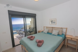 2 bedrooms, WiFi, bed sheets, wheelchair access