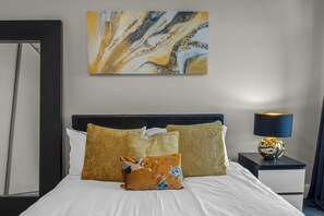 1 غرفة نوم ومكواة/لوح كي وواي فاي وملاءات أسرّة