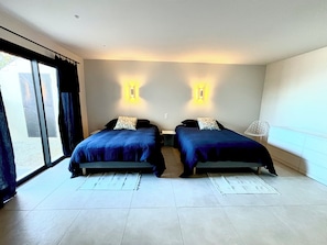 3 soverom, strykejern/-brett, wi-fi og sengetøy