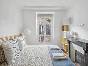 1 camera, ferro/asse da stiro, Wi-Fi, lenzuola