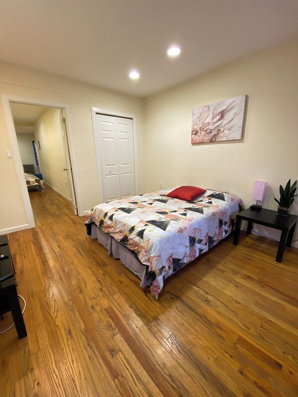 1 bedroom, desk, iron/ironing board, free WiFi