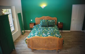 1 bedroom, iron/ironing board, travel crib, free WiFi