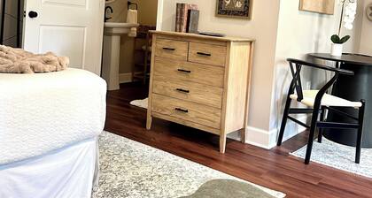 Cottage at The Mockingbird Inn