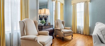 Grand Mansion-Blooming Garden suite