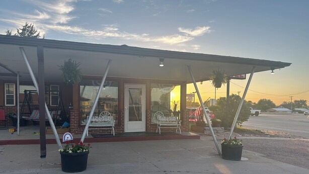 Front of property - Bunk House Motel (Chadron)