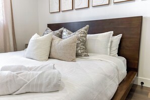 6 chambres, fer et planche à repasser, Wi-Fi, draps fournis