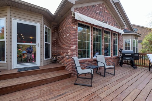 Stylish Home on water, minutes from downtown. Secluded and Convenient to it all!