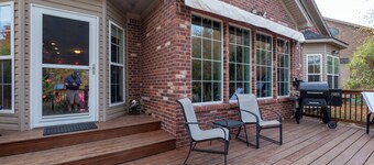 Stylish Home on water, minutes from downtown. Secluded and Convenient to it all!