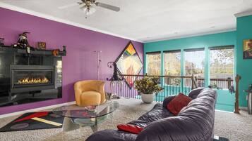 تلفزيون ذكي، مدفأة، شاشة كمبيوتر، طابعة