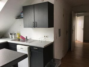 Condo, 2 Bedrooms | Private kitchen