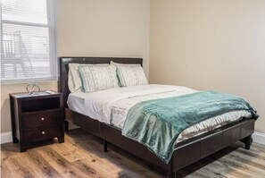 1 habitación, wifi y ropa de cama