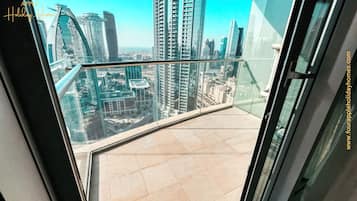 Premium Studio Suite, Balcony, City View | Balcony