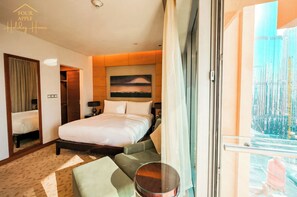 Premium Studio Suite, Balcony, City View | Blackout drapes, soundproofing, iron/ironing board, free WiFi