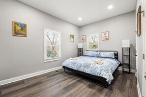 4 bedrooms, iron/ironing board, free WiFi, bed sheets