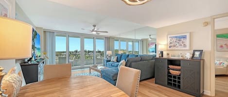 Televisión y oficina