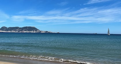 Vacation home right by the sea with a view of Gibraltar