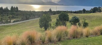 Southland Sanctuary - Te Anau Holiday Home