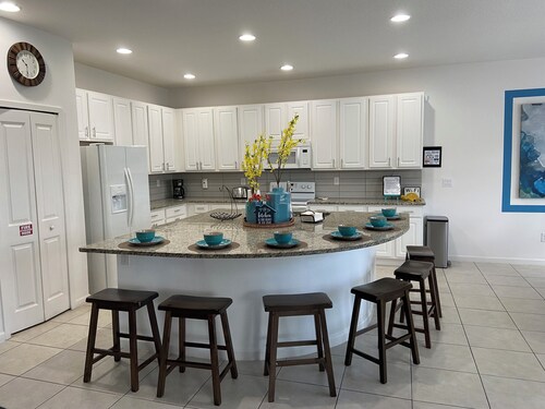 Charming 6 BR Villa on Sonoma Resort with private pool!