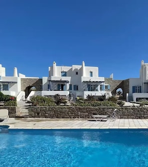 Outdoor pool - Ampelas | 3BR Cycladic House | White Heaven Apt4 (Ampelas)