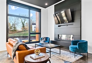 TV connectée, cheminée