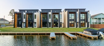 Twin Lake Retreats: Kingfisher & Wild Orchid