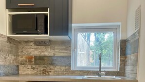 Superior Studio, Ensuite | Private kitchen - Dalston Luxe Studios (3 Miles away from Liverpool Train Station) (London)