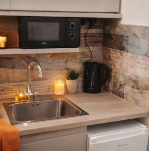 Superior Studio, Ensuite, City View | Private kitchen - Dalston Luxe Studios (3 Miles away from Liverpool Train Station) (London)