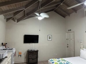 1 bedroom, in-room safe, desk, iron/ironing board