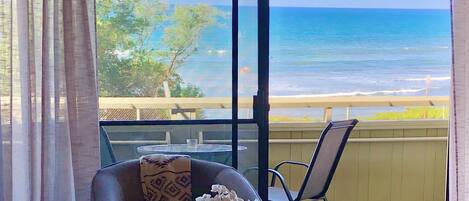 Smart TV, books, computer monitors